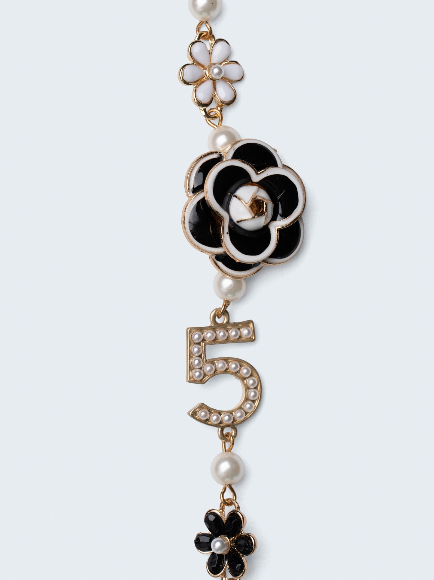 Camellia 5 Pearl Bracelet