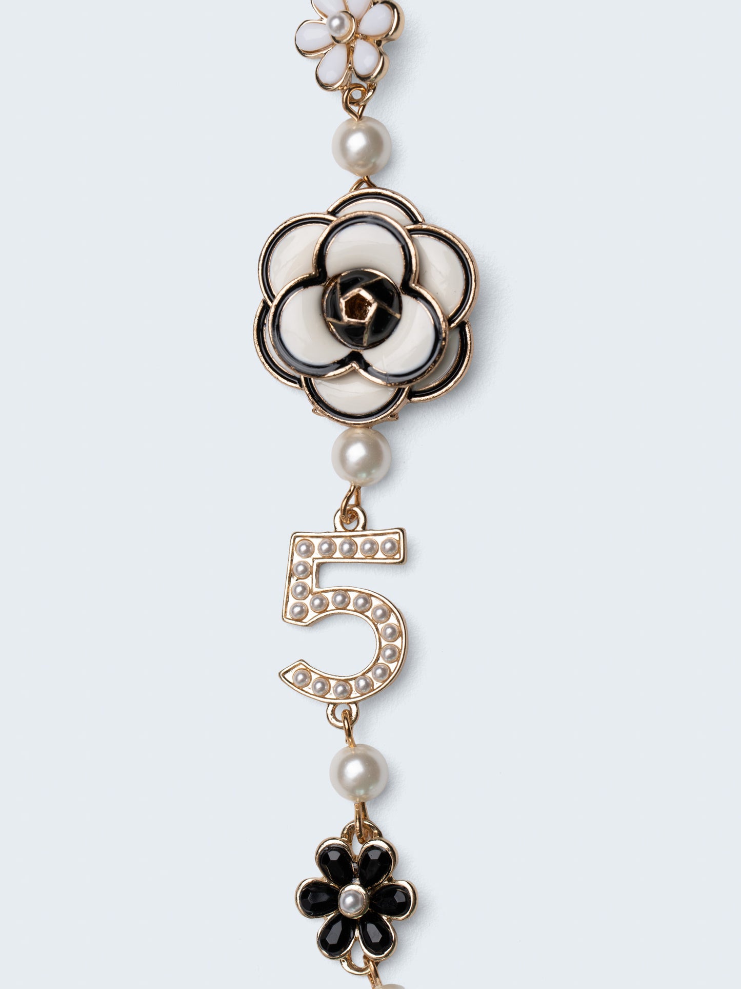 Camellia 5 Pearl Bracelet