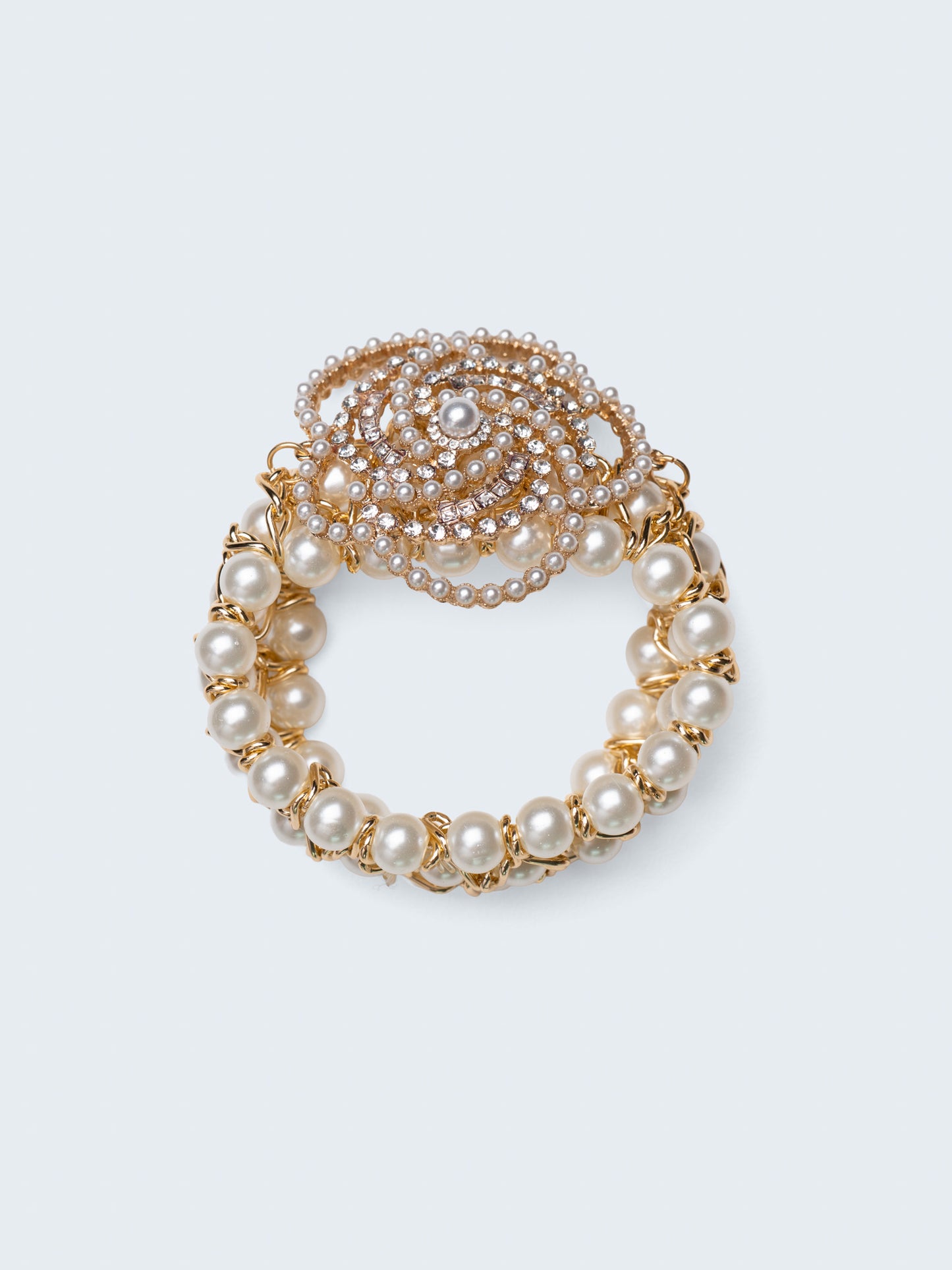Glam Camellia Pearl Stretch Bracelet