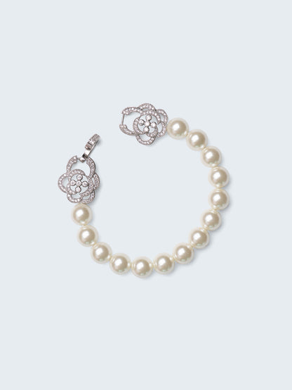 Camellia Buckle Pearl Bracelet